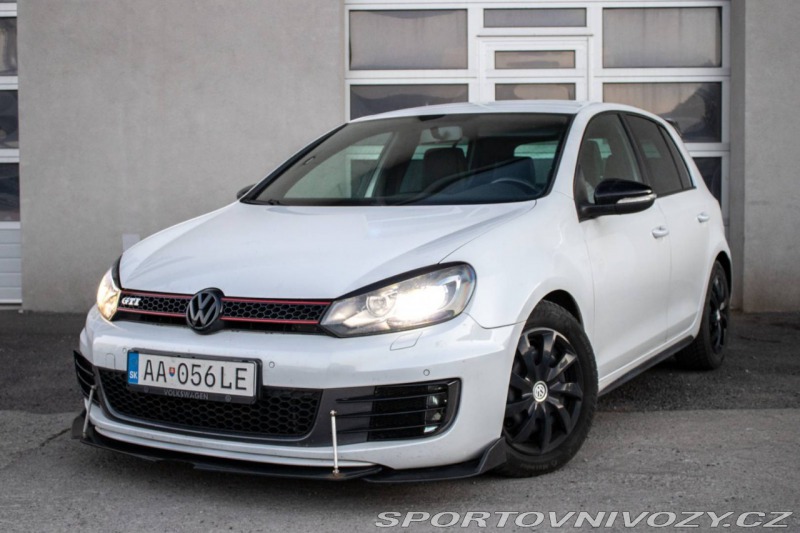 Volkswagen Golf 2.0 TFSI GTI Adidas Edit