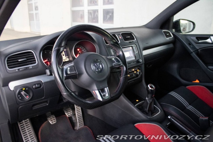 Volkswagen Golf 2.0 TFSI GTI Adidas Edit 2010