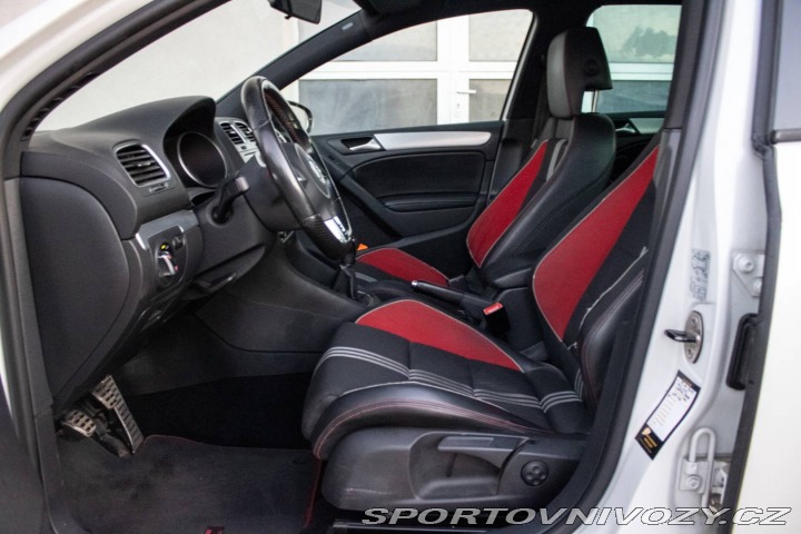 Volkswagen Golf 2.0 TFSI GTI Adidas Edit 2010