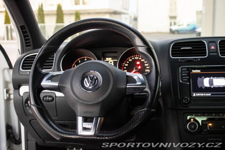 Volkswagen Golf 2.0 TFSI GTI Adidas Edit 2010