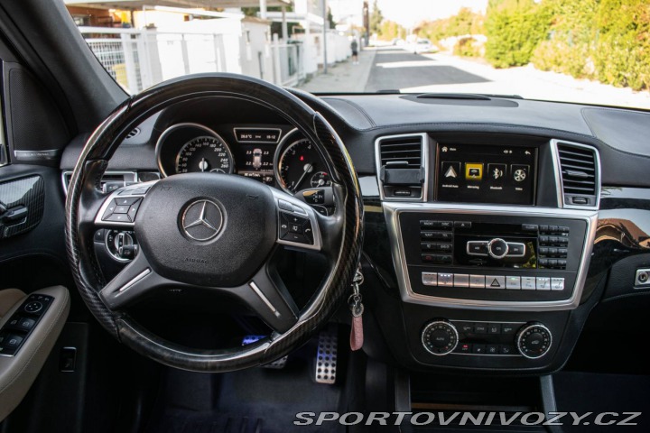 Mercedes-Benz Ostatní modely ML L 350 BlueTEC AMG line 4 2013