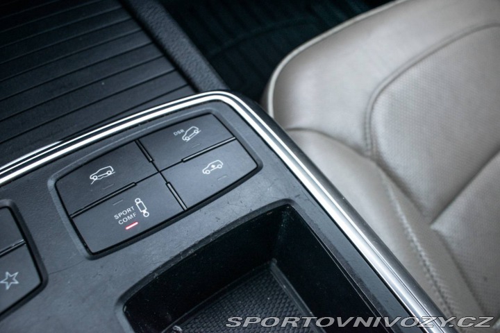 Mercedes-Benz Ostatní modely ML L 350 BlueTEC AMG line 4 2013