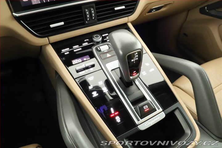 Porsche Cayenne V6 2022