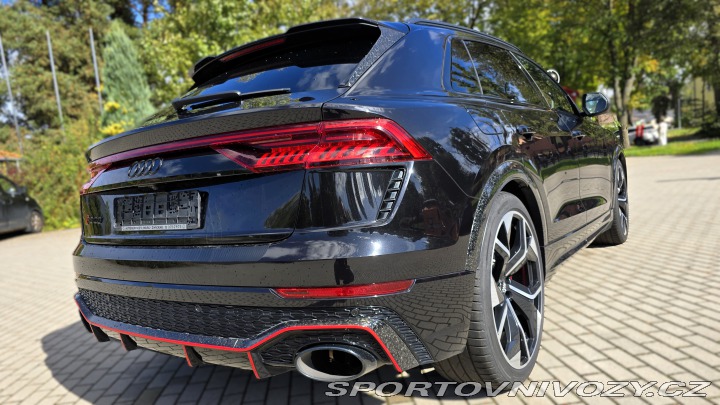 Audi RS Q8 23 kola keramické brzdy 2020