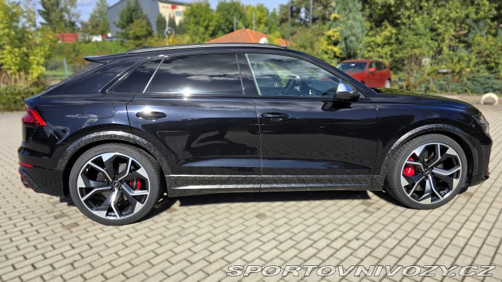Audi RS Q8 23 kola keramické brzdy 2020