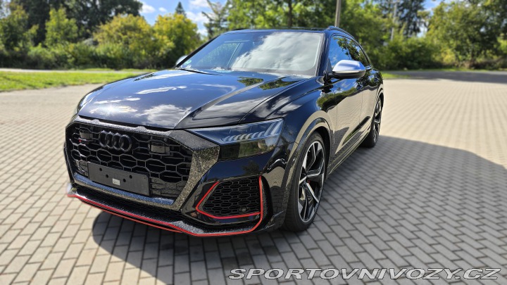 Audi RS Q8 23 kola keramické brzdy 2020