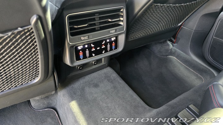 Audi RS Q8 23 kola keramické brzdy 2020