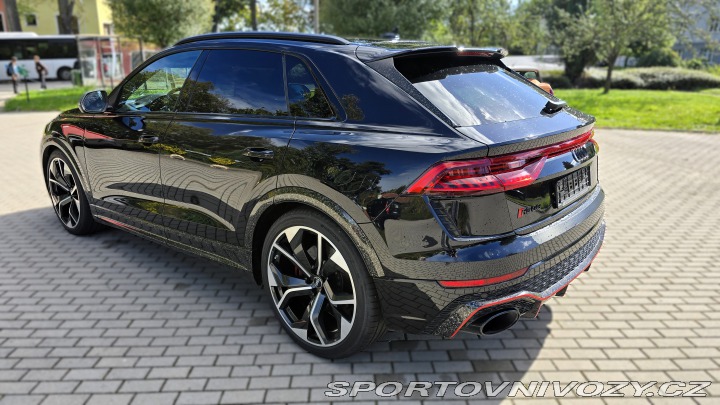 Audi RS Q8 23 kola keramické brzdy 2020