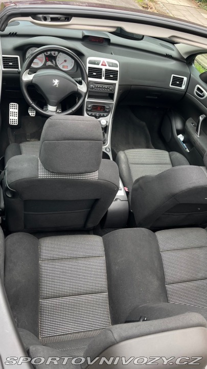 Peugeot 307 CC 2004