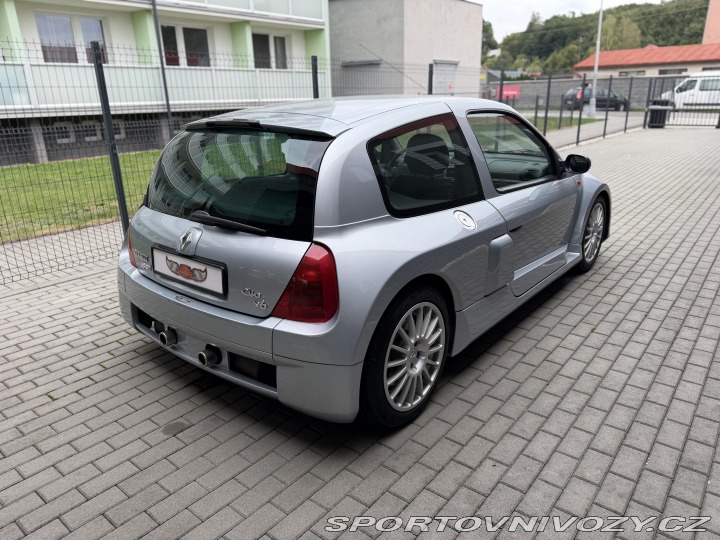 Renault Clio Sport V6 Phase 1 2002