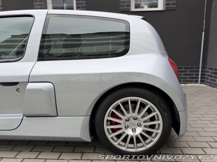 Renault Clio Sport V6 Phase 1 2002