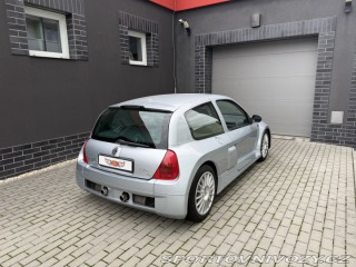 Renault Clio Sport V6 Phase 1 2002