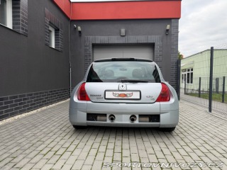Renault Clio Sport V6 Phase 1 2002