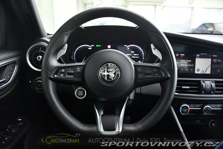 Alfa Romeo Giulia 2.0T 16V 206kW VELOCE AT8 2024