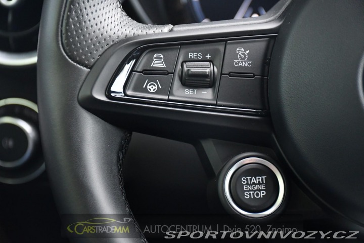 Alfa Romeo Giulia 2.0T 16V 206kW VELOCE AT8 2024