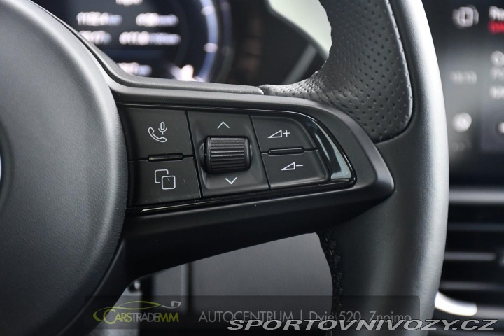 Alfa Romeo Giulia 2.0T 16V 206kW VELOCE AT8 2024