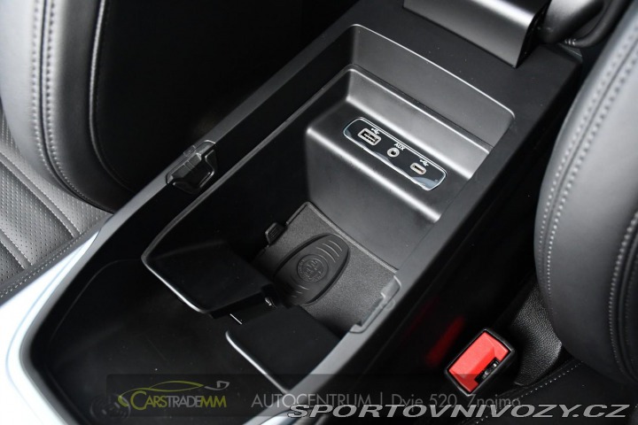 Alfa Romeo Giulia 2.0T 16V 206kW VELOCE AT8 2024