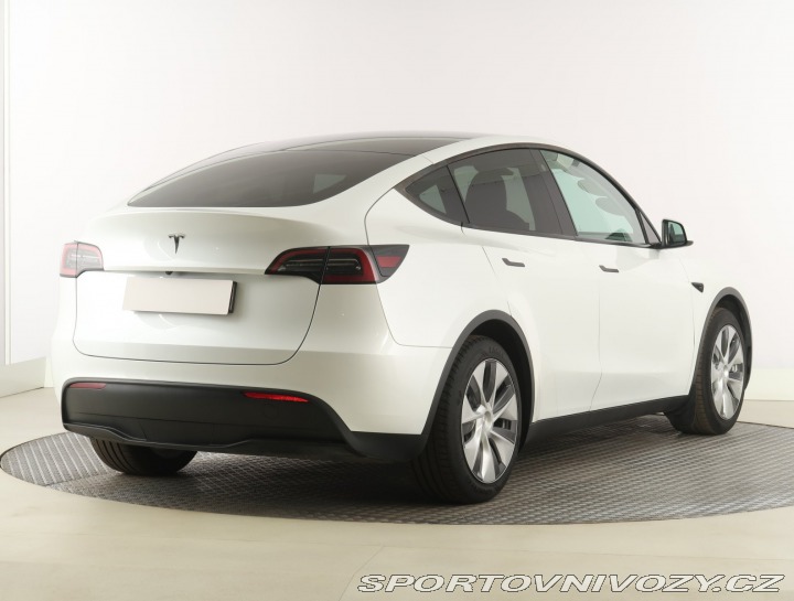 Tesla Model Y RWD LFP 60kWh 2023