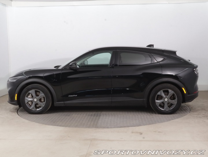 Ford Mustang Mach-E Standard Range RW 2021