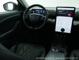 Ford Mustang Mach-E Standard Range RW 2021