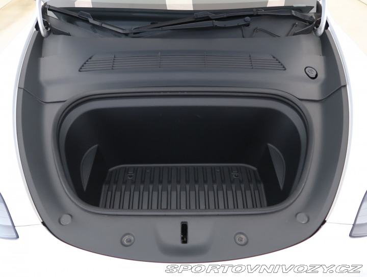 Tesla Model Y Long Range AWD 79kWh 2023