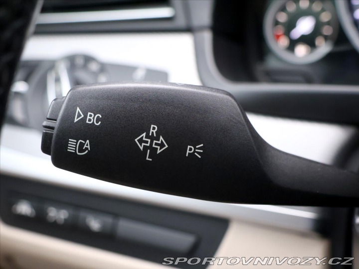 BMW 5 3,0 535i 225kW xD M-paket 2013