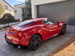 Alfa Romeo 4C  2016