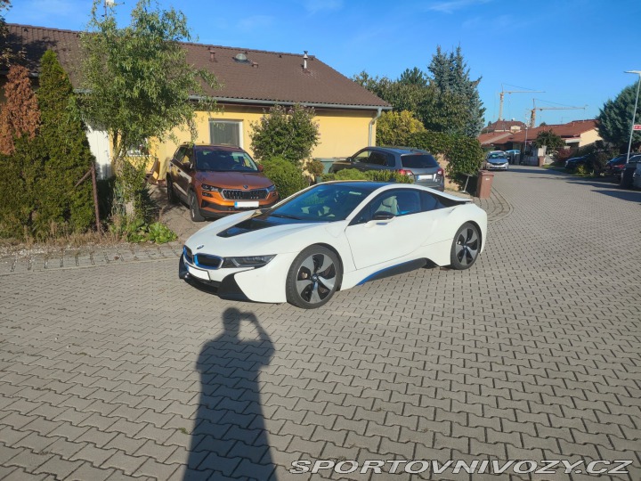 BMW i8 coupé 4x4 PlugIn hybrid 2015