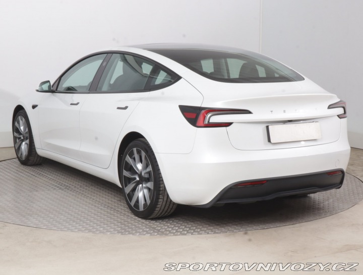 Tesla Model 3 Standard Range LFP 2023