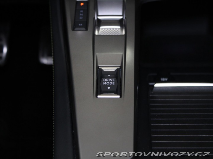 Peugeot 308 1,2 PT 96kW AT GT 29tkm. 2024