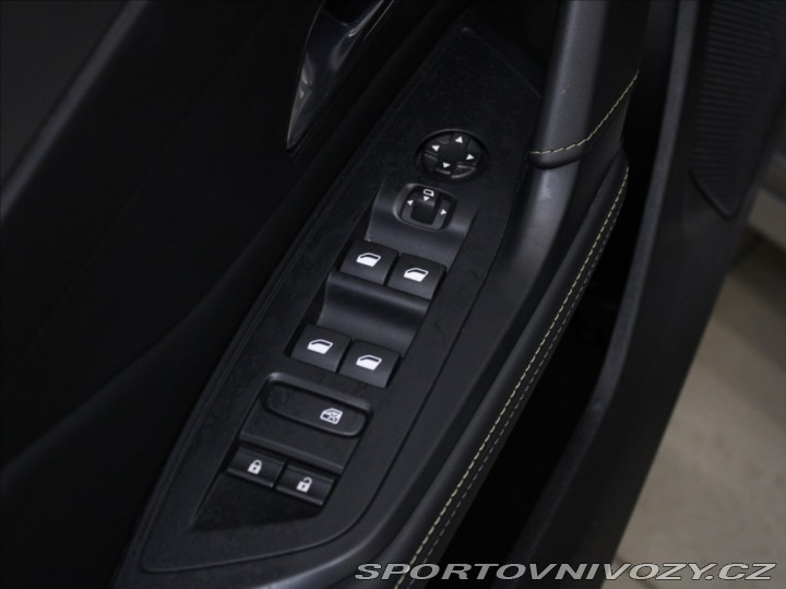 Peugeot 308 1,2 PT 96kW AT GT 29tkm. 2024