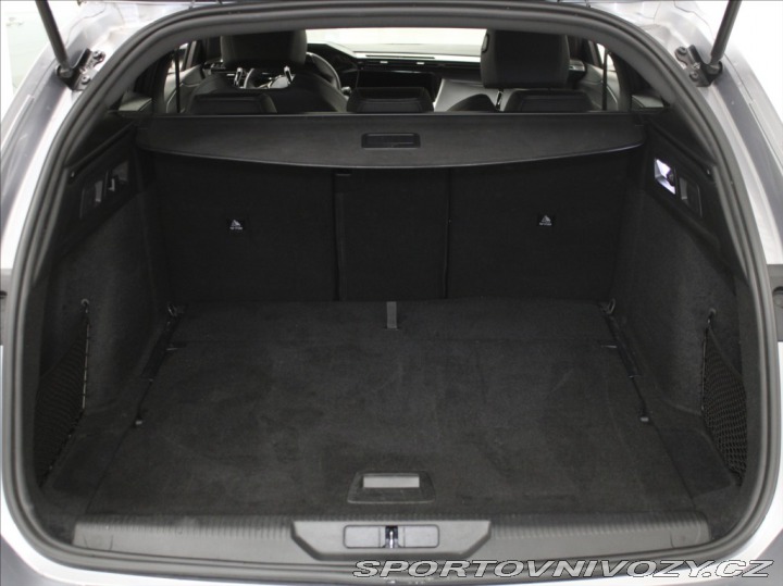 Peugeot 308 1,2 PT 96kW AT GT 29tkm. 2024