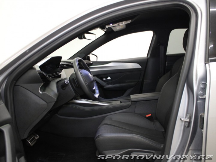 Peugeot 308 1,2 PT 96kW AT GT 29tkm. 2024