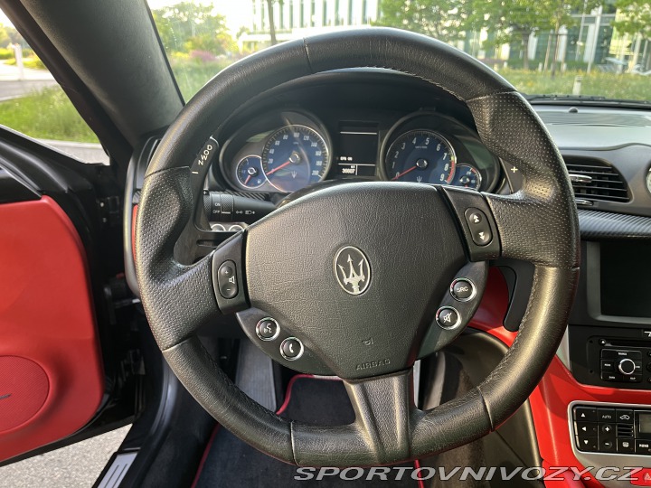 Maserati GranTurismo GTS 2014