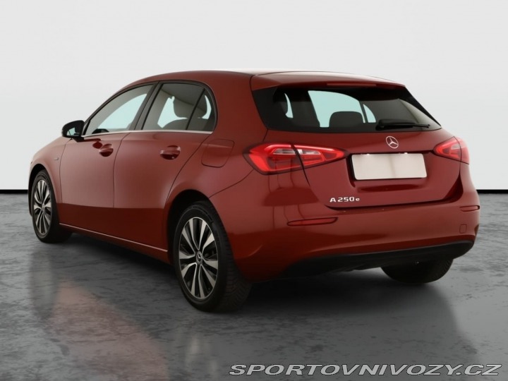 Mercedes-Benz A A 250 e 2020