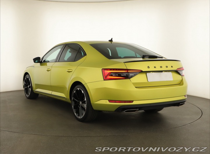 Škoda Superb Sportline 2.0 TSI 2023