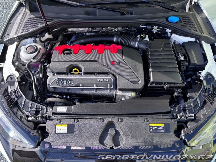 Audi RS3 2,5 TFSI 294kW quattro 1800