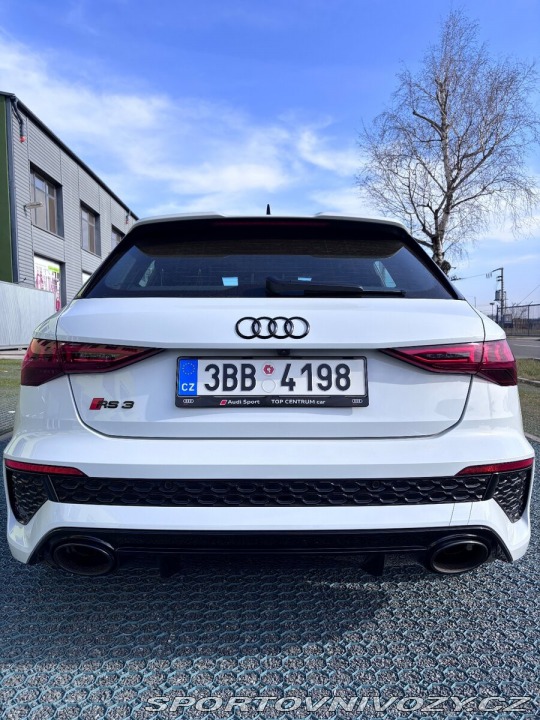 Audi RS3 2,5 TFSI 294kW quattro 1800