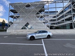 BMW M5  2005
