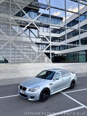 BMW M5  2005