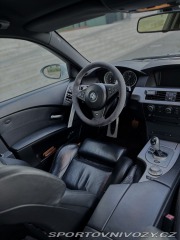 BMW M5  2005