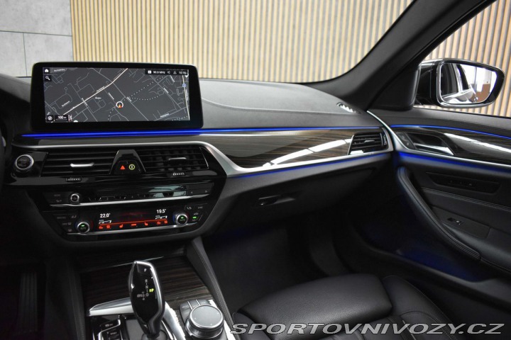 BMW 5 530d xD TAŽNÉ*N.TOPENÍ*ČR 2023