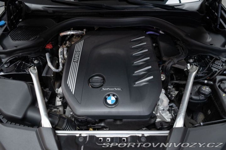 BMW 5 530d xD TAŽNÉ*N.TOPENÍ*ČR 2023