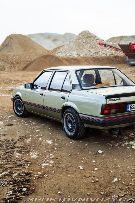 Opel Ostatní modely Ascona C - Sleeper