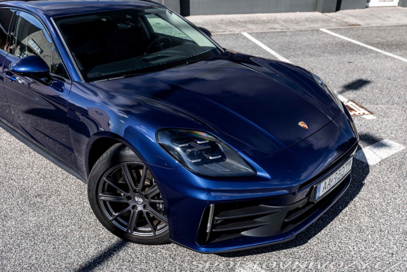 Porsche Panamera 4