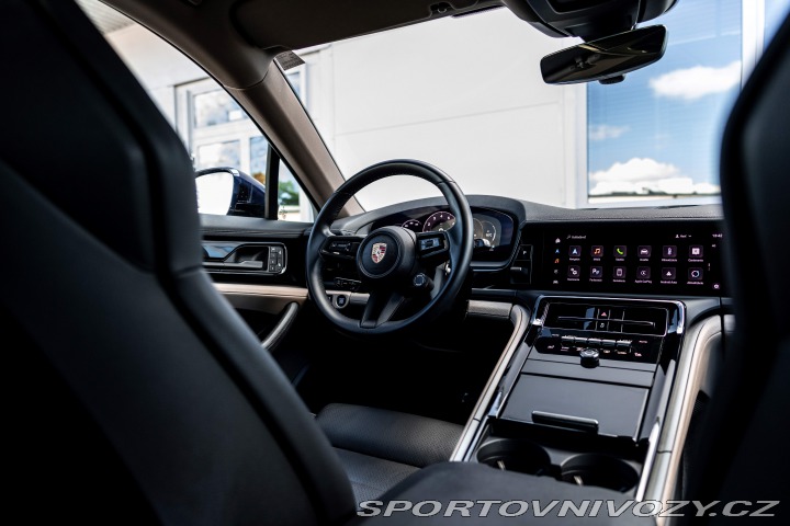 Porsche Panamera 4 2024