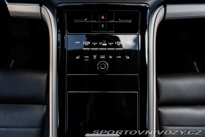 Porsche Panamera 4 2024