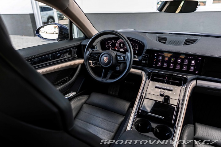 Porsche Panamera 4 2024