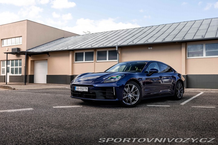 Porsche Panamera 4 2024
