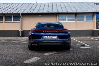 Porsche Panamera 4 2024